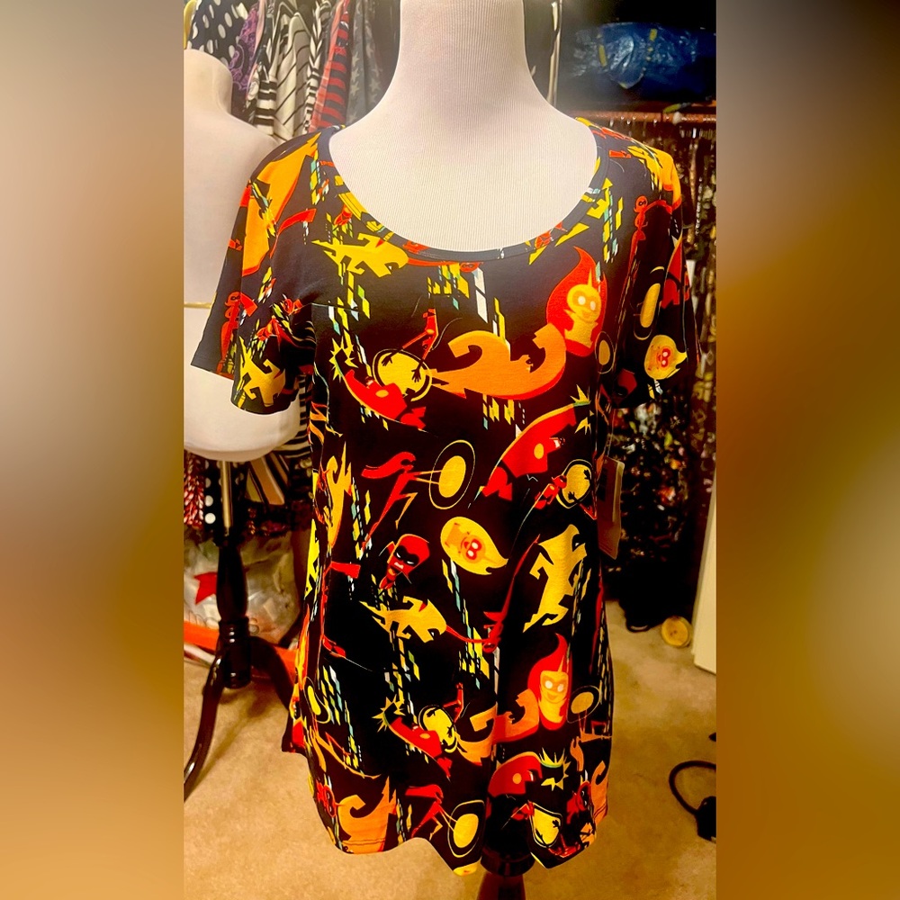 Brand New Lularoe Disney Classic Tp Incredibles size small